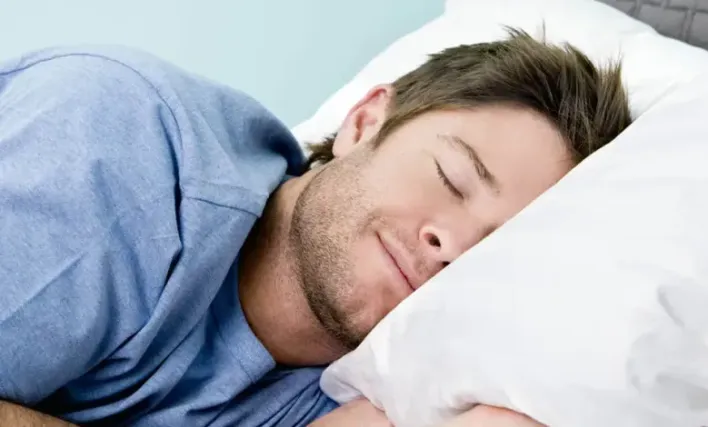 كيف انام 8 ساعات بساعتين فقط؟