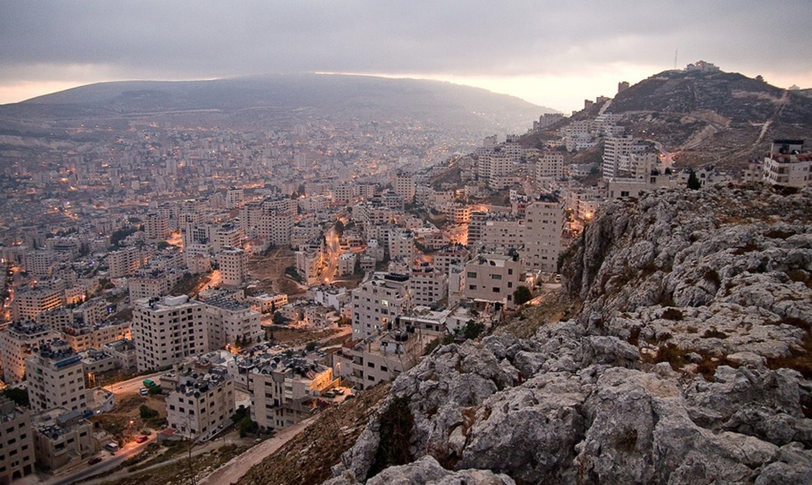 لماذا سميت نابلس بجبل النار